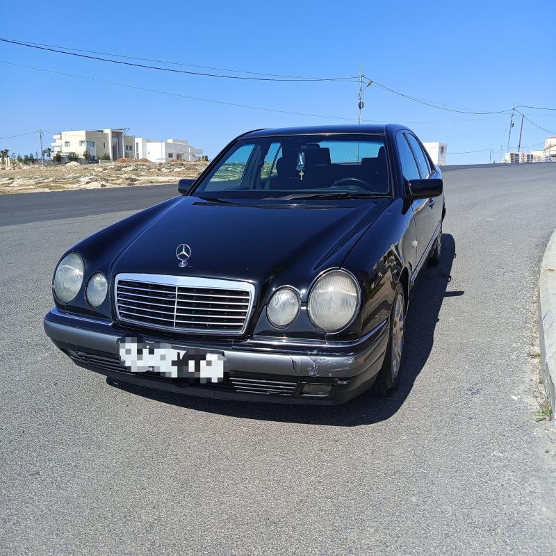 مرسيدس قرش ونص 96 للبيع 