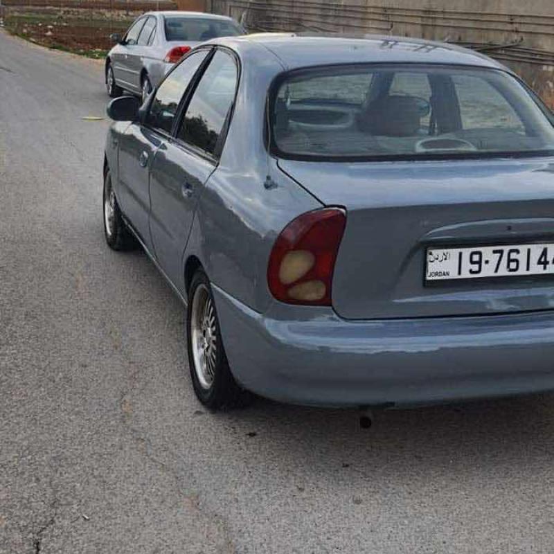 دايو لانوس 2001