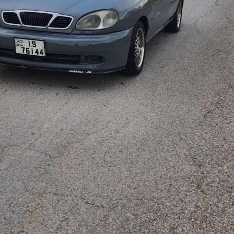 دايو لانوس 2001