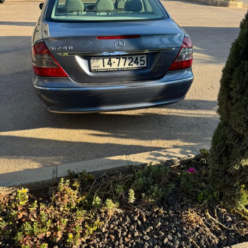 مرسيدس E240