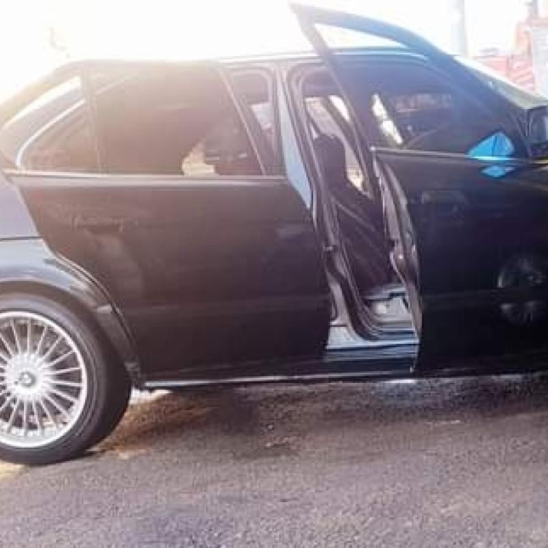 بي ام دبليو ٥٢٠.موديل 92\فل ماعدا الجير 