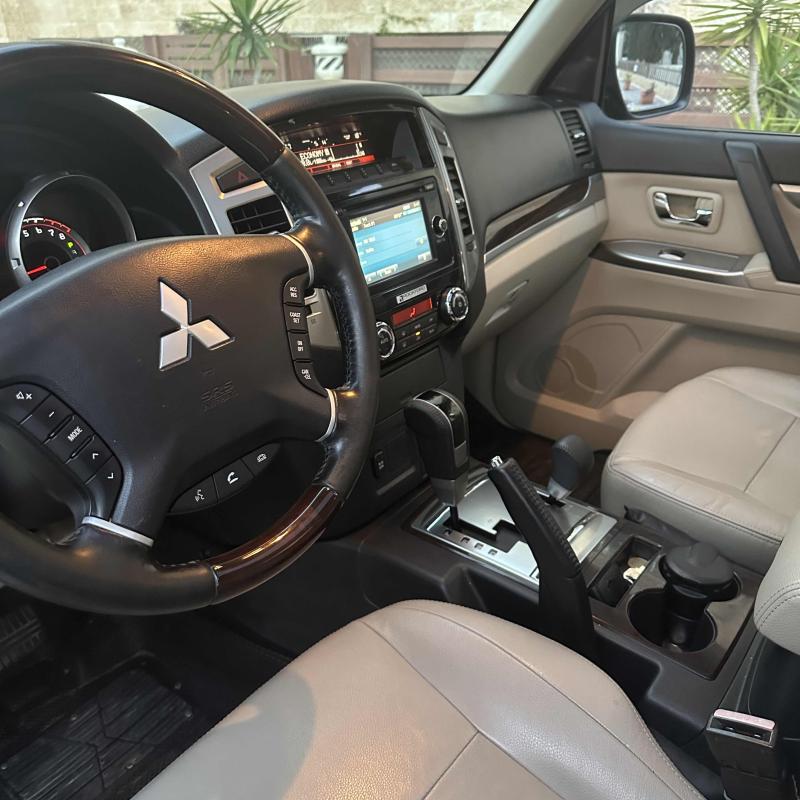 mitsubishi pajero 3.8L 2016