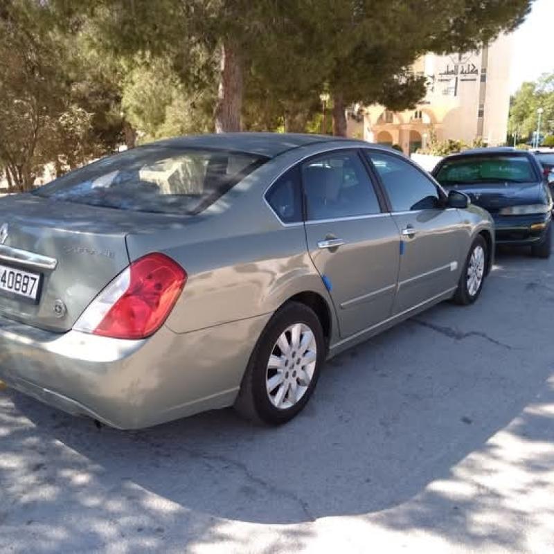 بيع سياره رينو سافران ٢٠٠٩