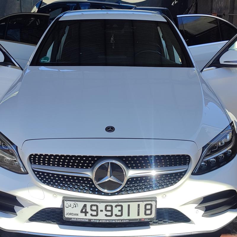 مرسيدس بنز C300e هايبرد ـ plug in  وارد 