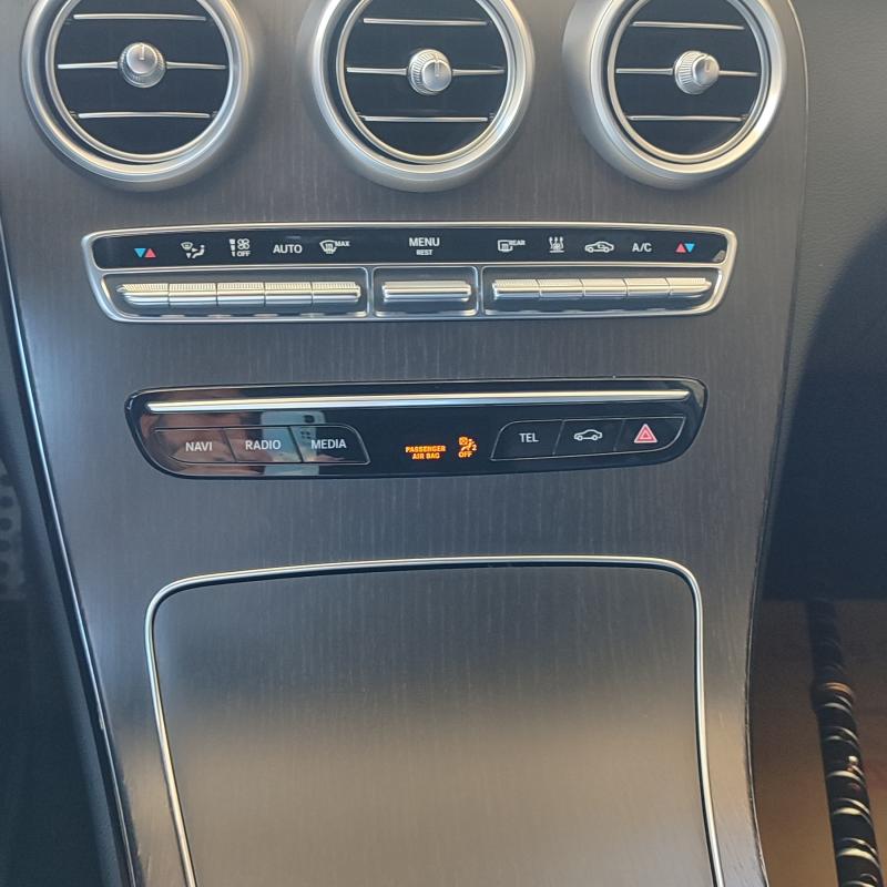مرسيدس بنز C300e هايبرد ـ plug in  وارد 