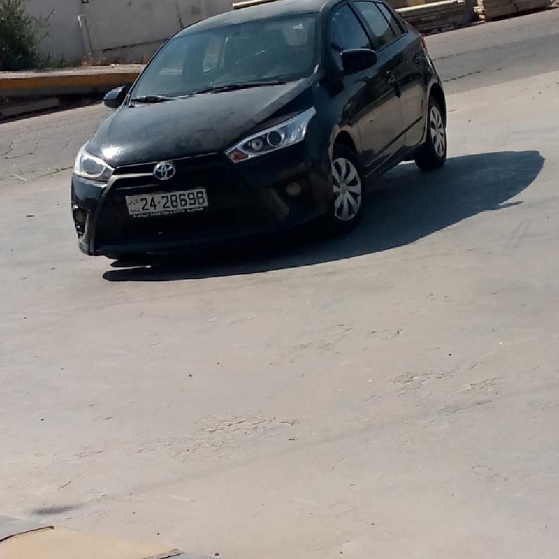 تويوتا يارس للبيع 