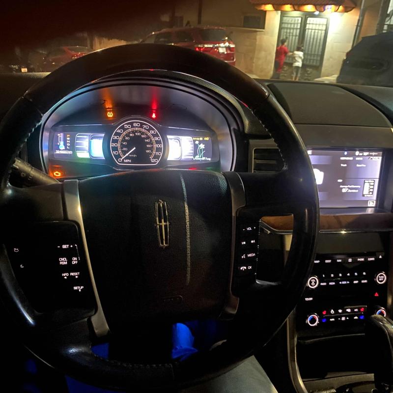 لينكولن mkz موديل ٢٠١٢ 