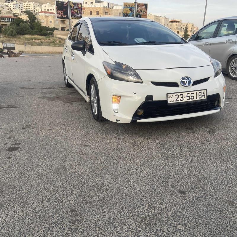 تويوتا بريوس 