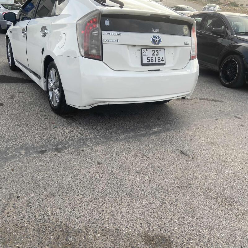 تويوتا بريوس 