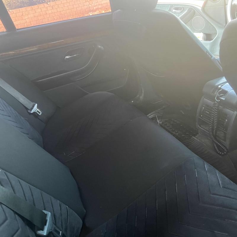 BMW E39 فل كامل للبيع اوبدل 