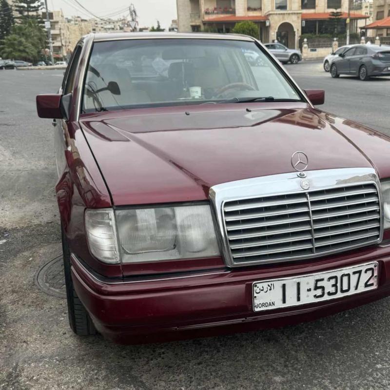مرسيدس E200موديل 93