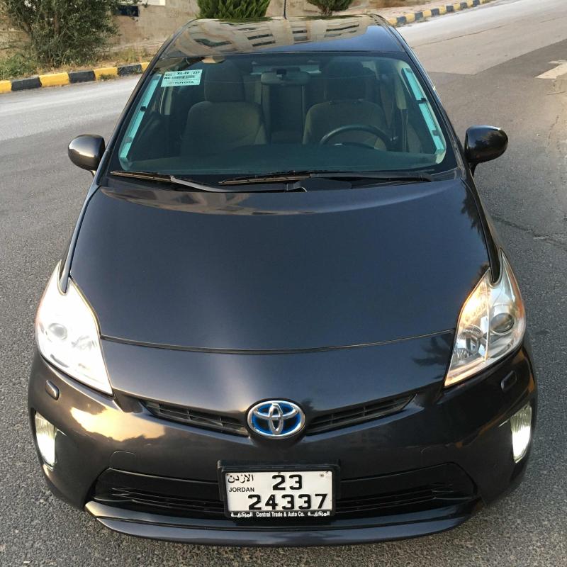 بريوس 2015 بحالة ممتازة 