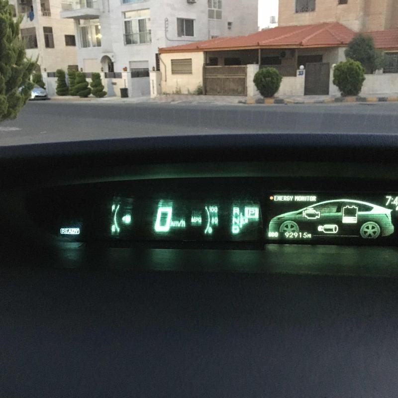بريوس 2015 بحالة ممتازة 