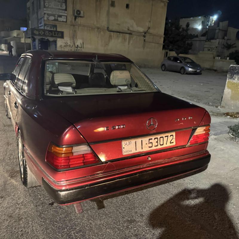 مرسيدس بطة E-200 /1993 جير عادي 