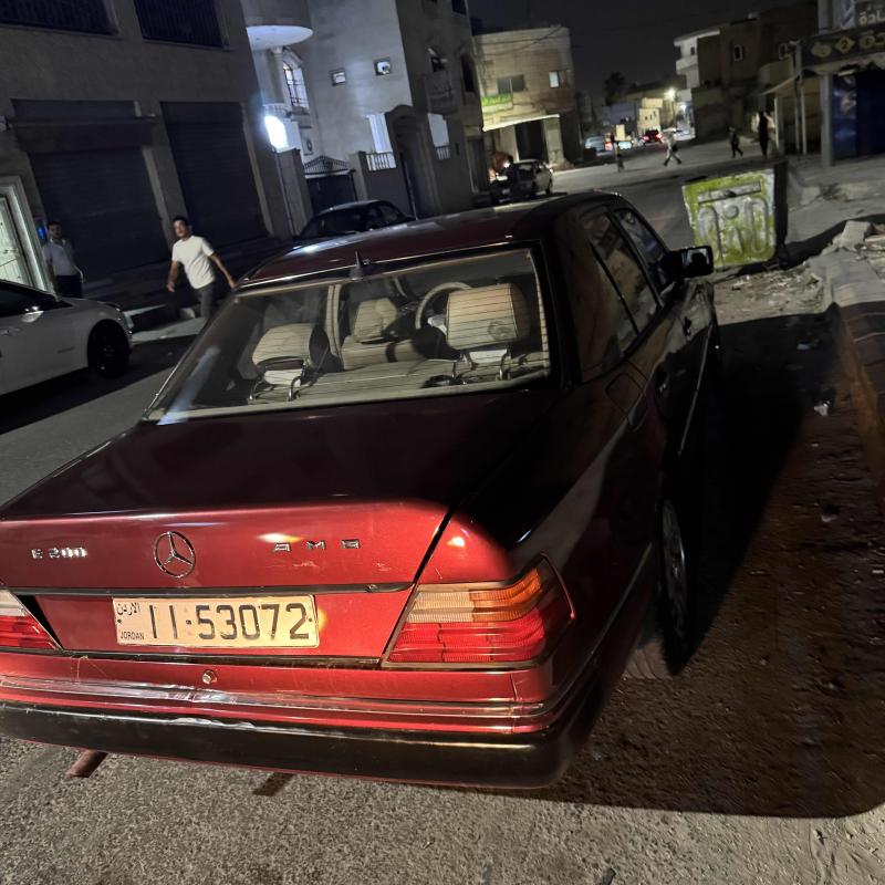 مرسيدس بطة E-200 /1993 جير عادي 
