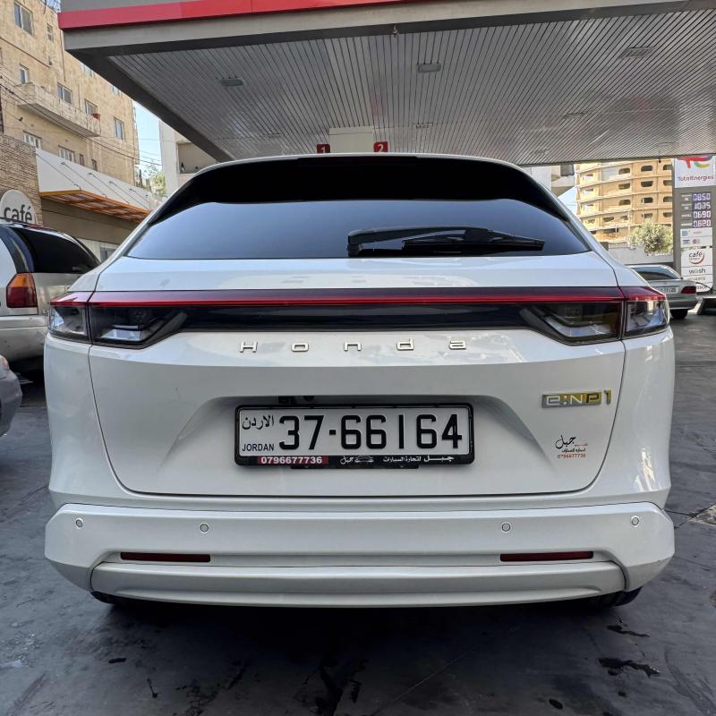 هوندا E:NP1 E4