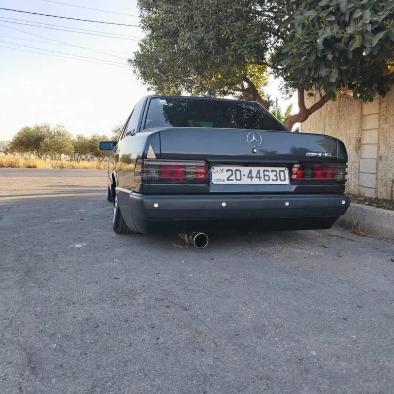 مرسيدس 180 بحالة الوكاله