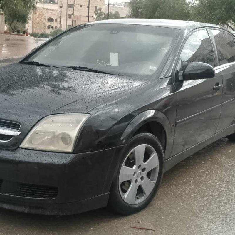 اوبل فيكترا 2004