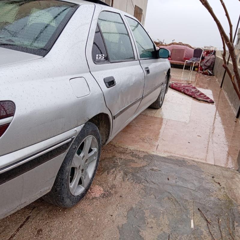 بيجو ٤٠٦ ٢٠٠١