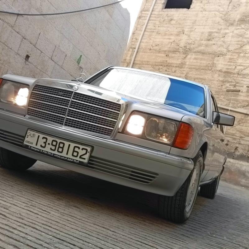 MERCEDES-BENZ W126 300SEL 1986