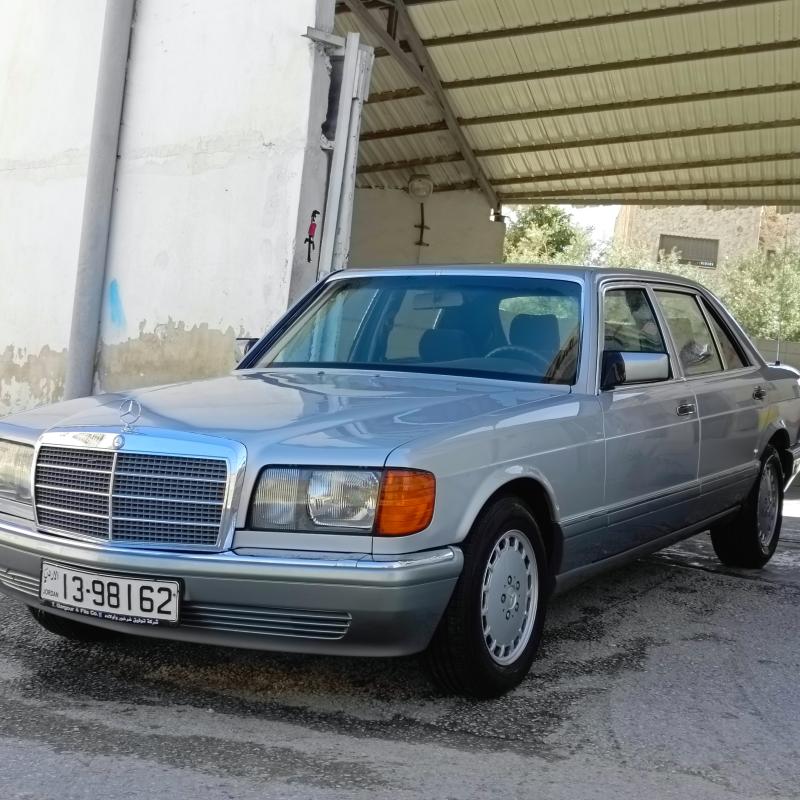 MERCEDES-BENZ W126 300SEL 1986