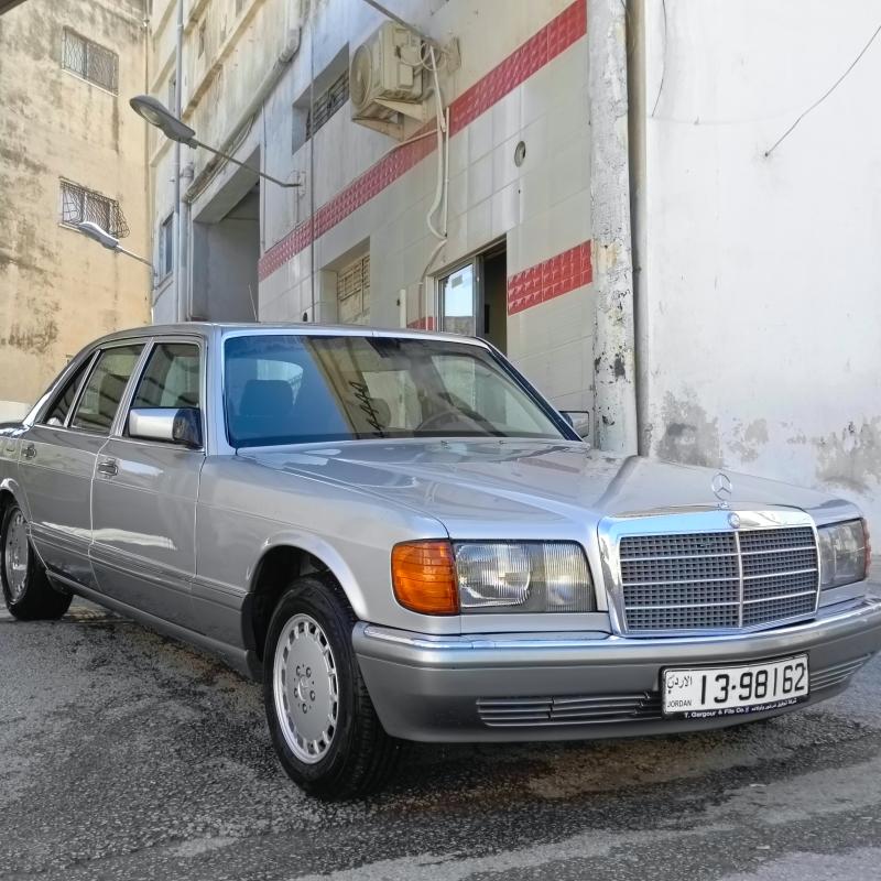 MERCEDES-BENZ W126 300SEL 1986