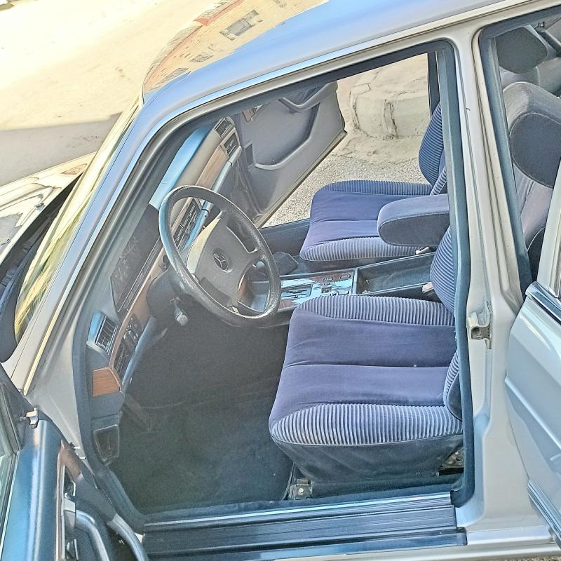 MERCEDES-BENZ W126 300SEL 1986