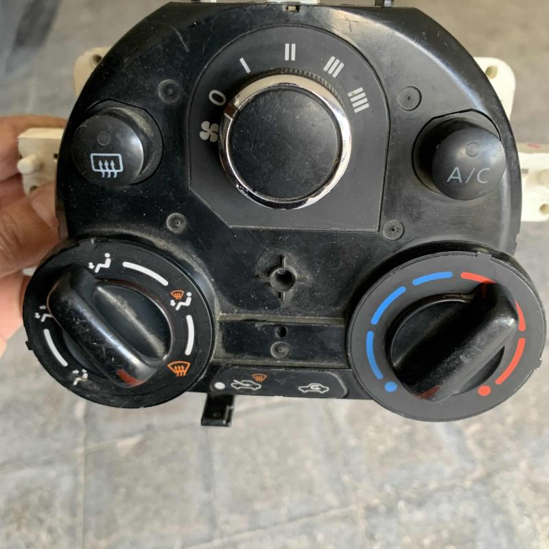 نيسان ميكرا ٢٠١٢ أوتوماتيك ماتور ١٦٠٠ 