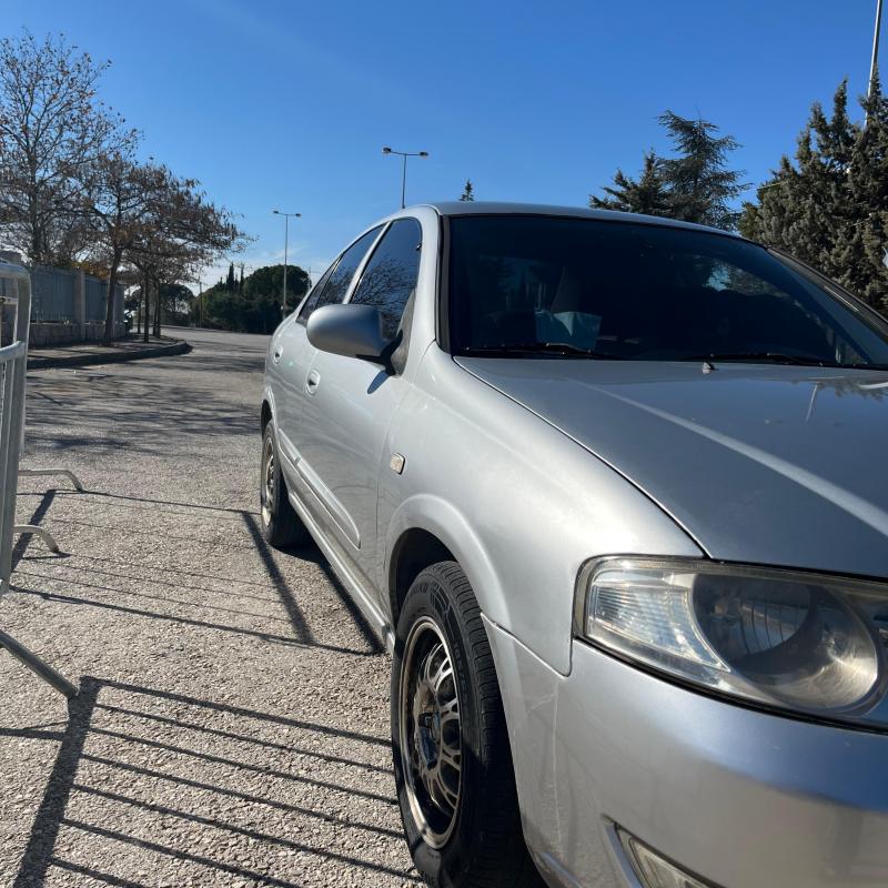 Nissan sunny 2009 