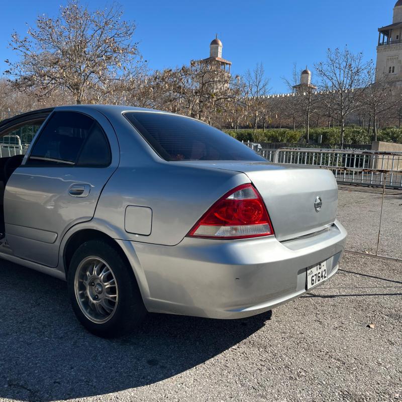 Nissan sunny 2009 