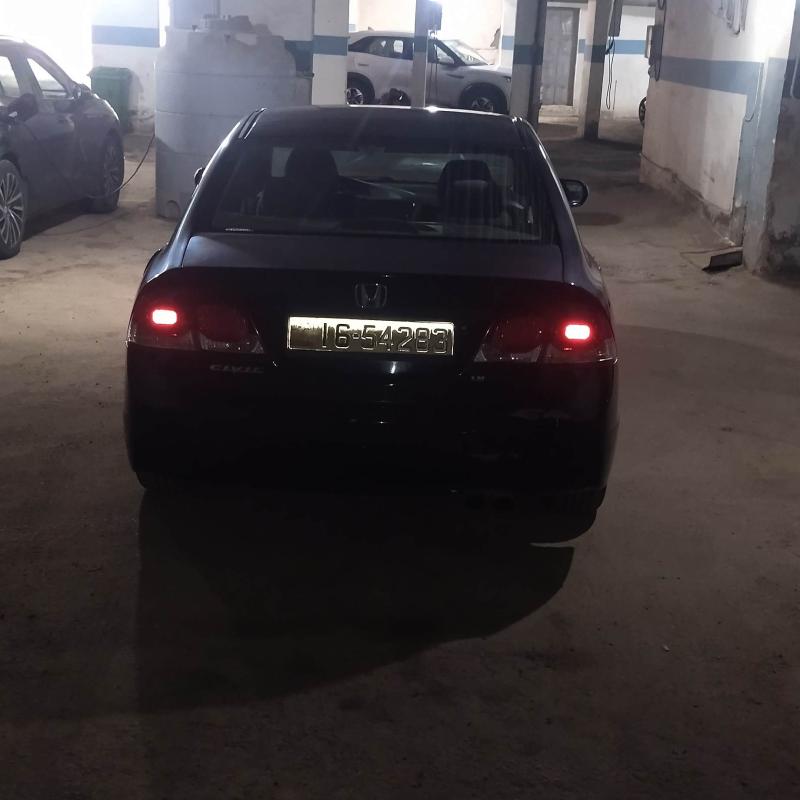 هوندا سيفيك 2009 مالك ثاني 