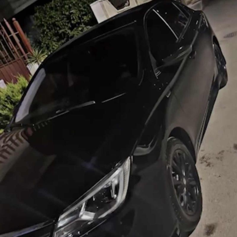 MG5 للبيع محولة بلاك ايديشن
