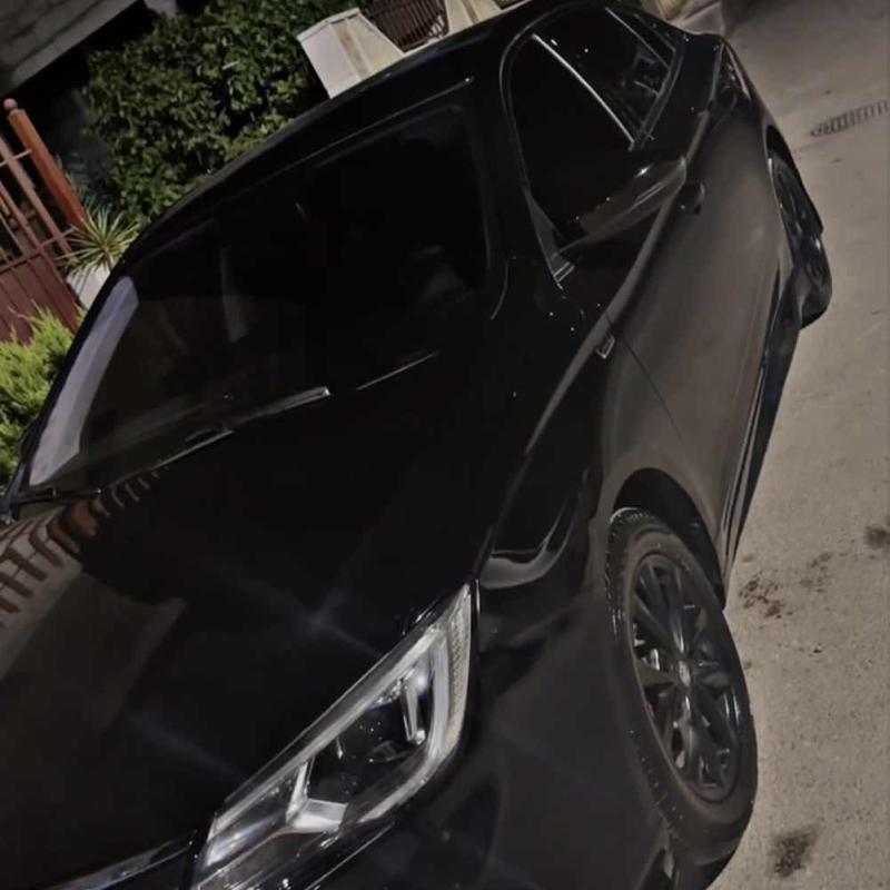 MG5 للبيع محولة بلاك ايديشن