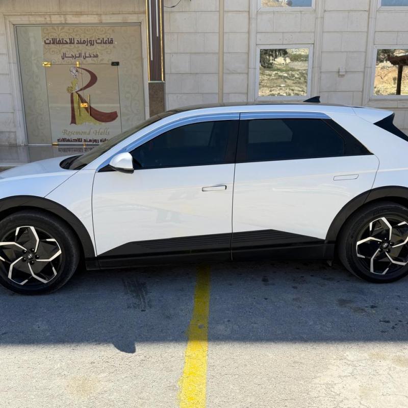 HYUNDAI IONiQ 5 Electric. 2023
