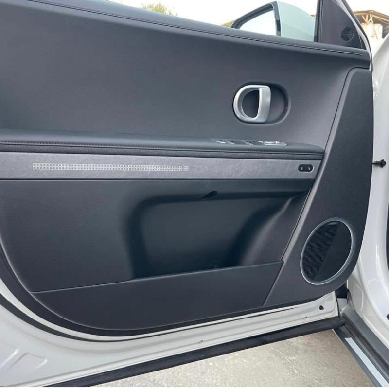 HYUNDAI IONiQ 5 Electric. 2023
