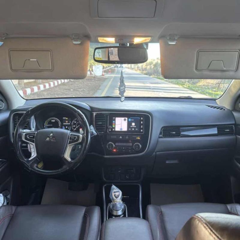 Mitsubishi outlander phev 2018