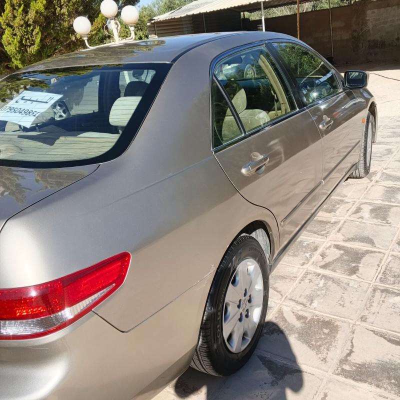  للبيع هوندا اكورد بنزين موديل 2003