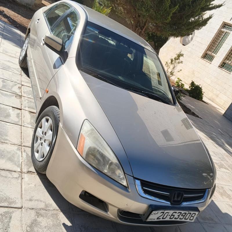  للبيع هوندا اكورد بنزين موديل 2003