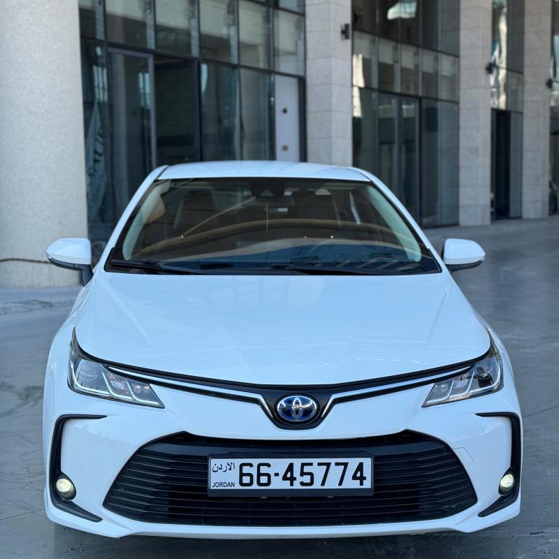 TOYOTA COROLA2022 HYBRIDتويوتا كورولا
