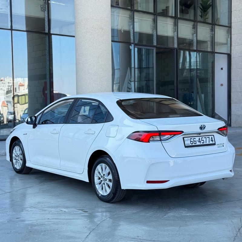 TOYOTA COROLA2022 HYBRIDتويوتا كورولا