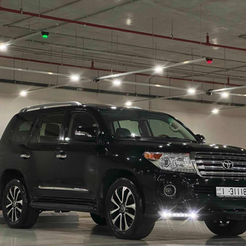 ‏Toyota لاندكروزر 2013